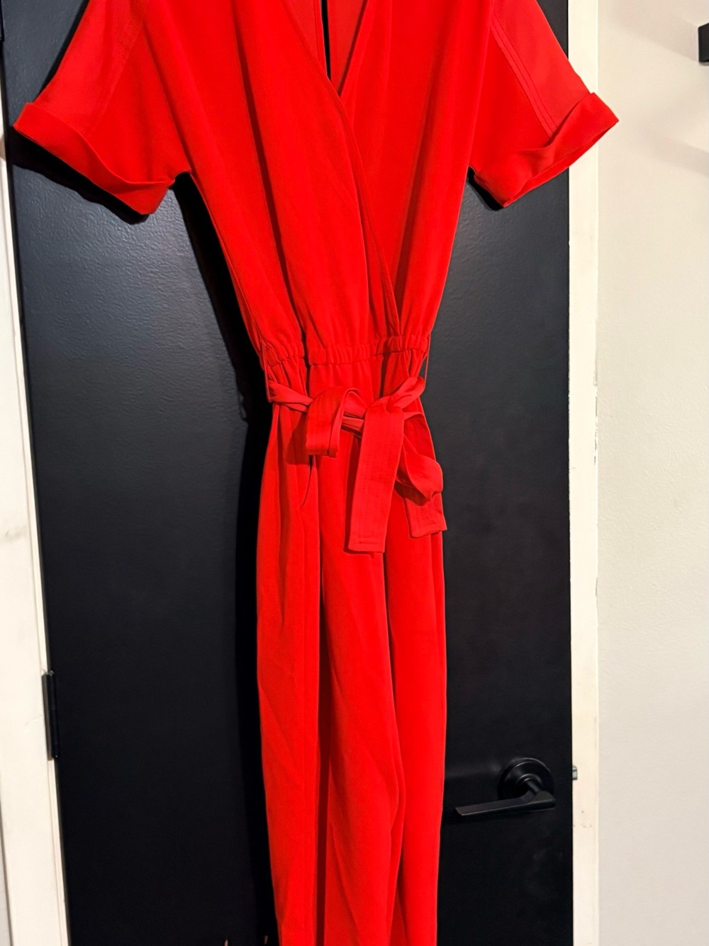Designer Jumper by Trina Turk, sz 2, viiiiiibrant red!